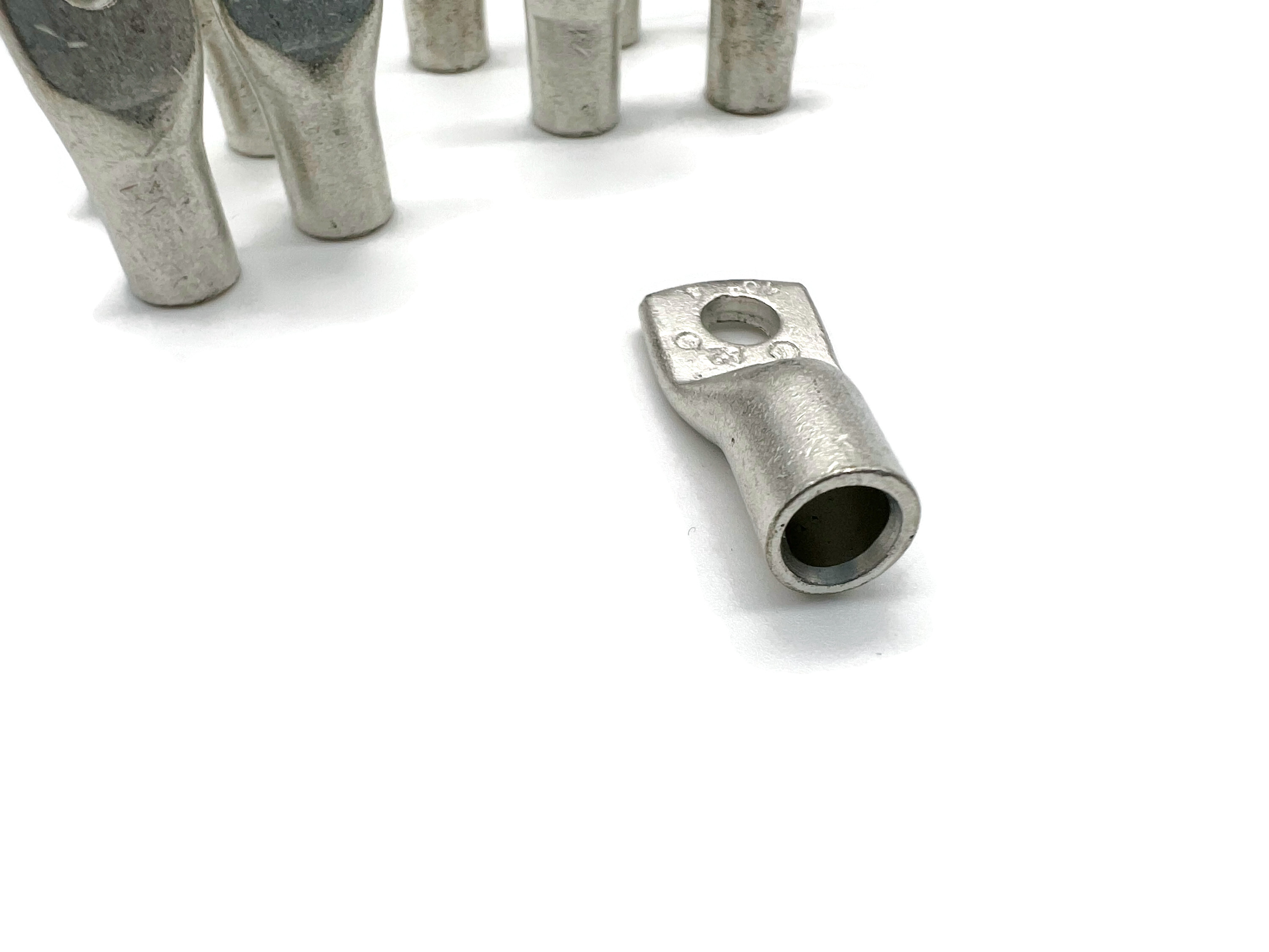 Kabelschuh 10mm2 M4 10x für Batteriekabel Schraubenöffnung 4mm unpressbar - Vorschau 6