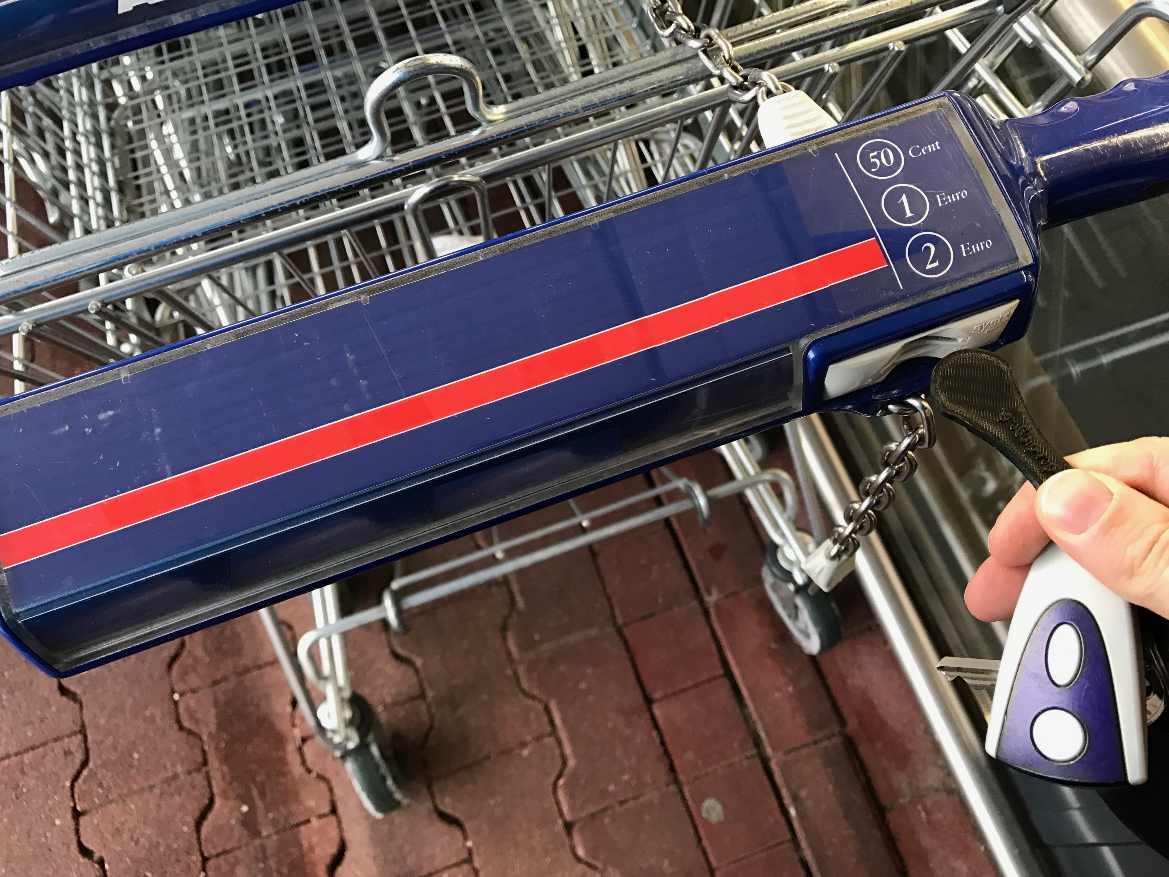Einkaufswagenchip Einkaufswagenlöser Cart Napper als Einkaufschip rot Kunststoff - Vorschau 7
