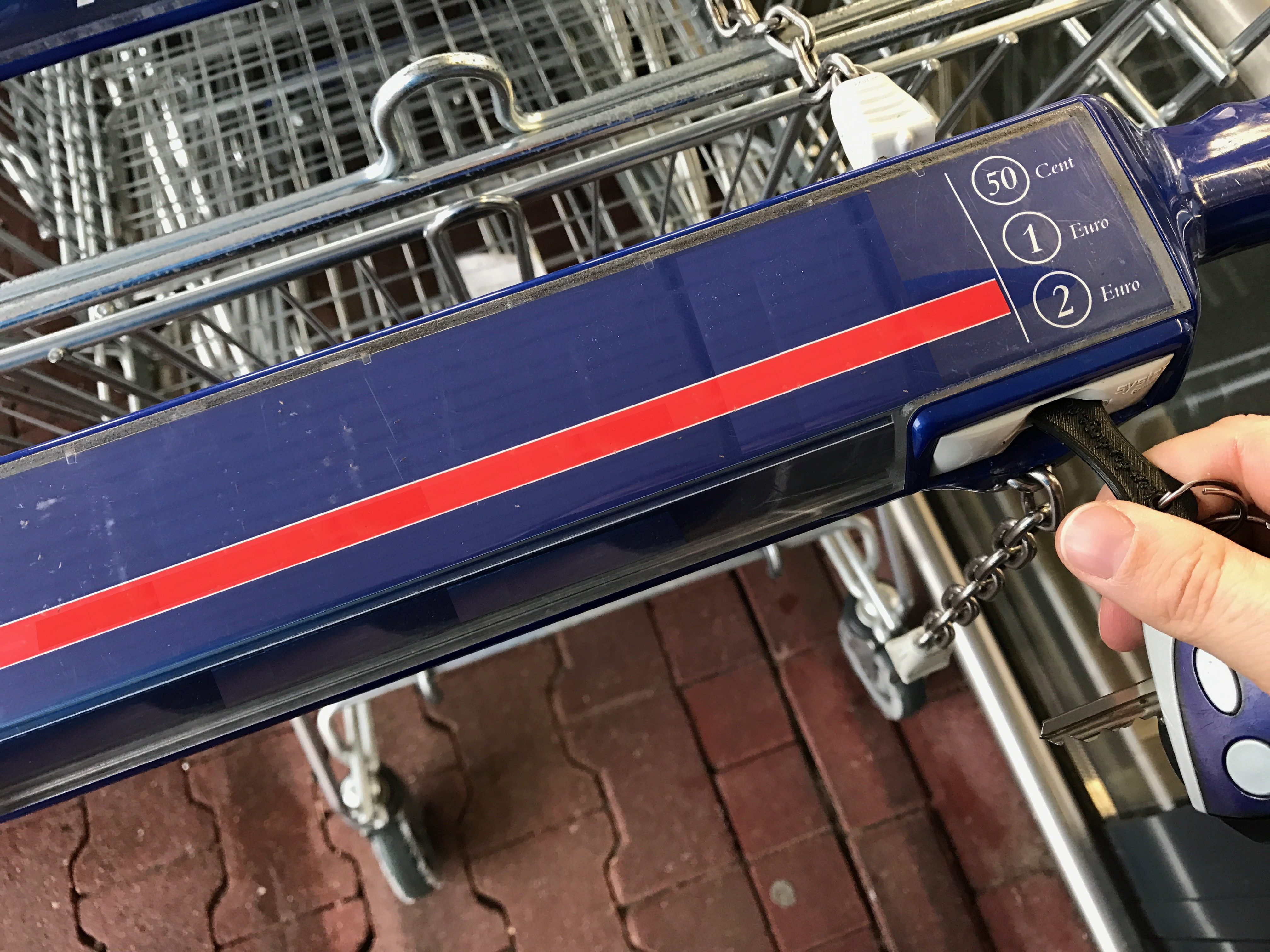 Einkaufswagenchip Einkaufswagenlöser Cart Napper als Einkaufschip rot Kunststoff - Vorschau 8