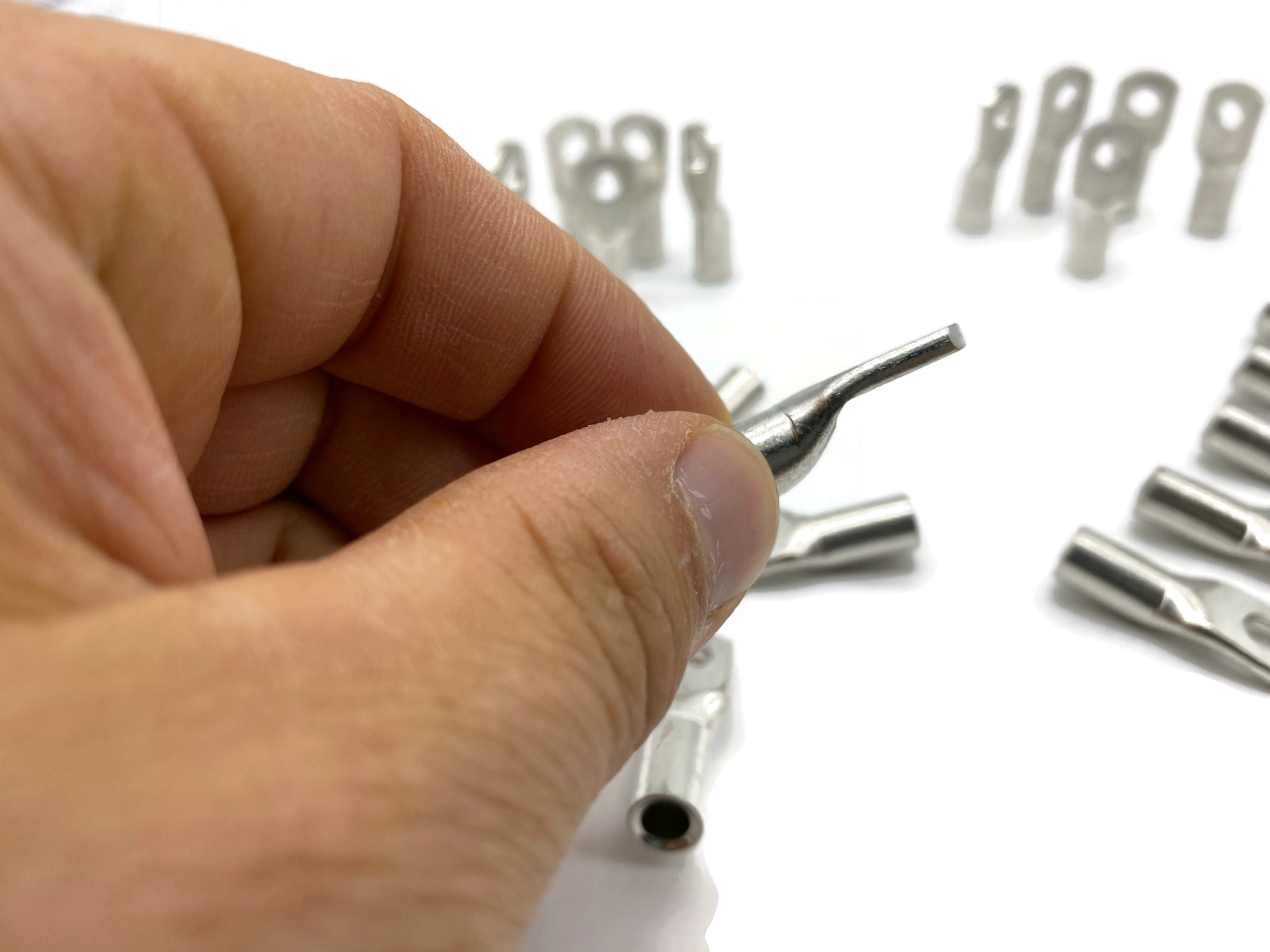 Kabelschuh 16mm² M6 20x für Batteriekabel mit 6mm Schraubenöffnung 4,5mm Durchmesser - Vorschau 4