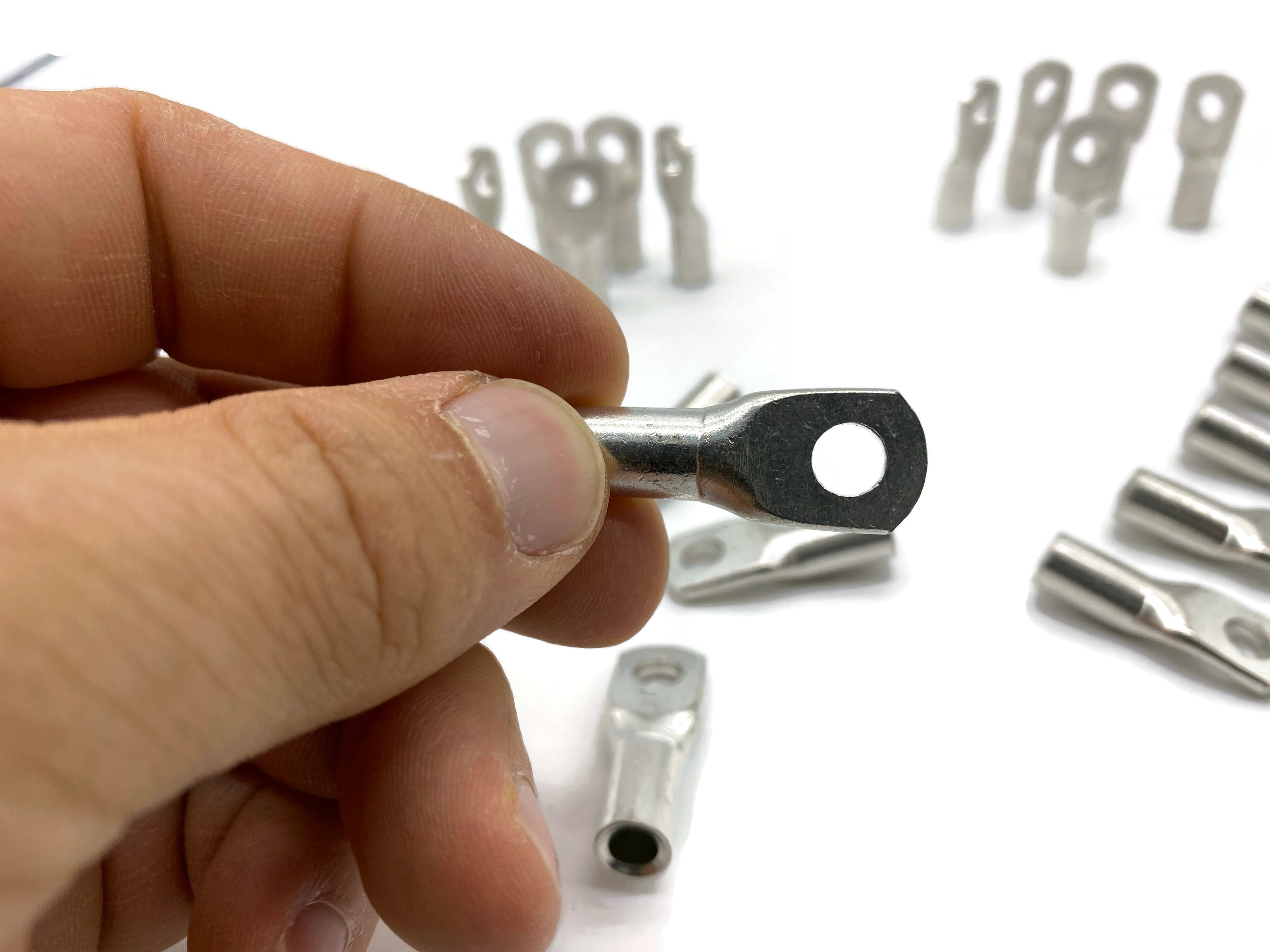 Kabelschuh 16mm² M6 20x für Batteriekabel mit 6mm Schraubenöffnung 4,5mm Durchmesser - Vorschau 5