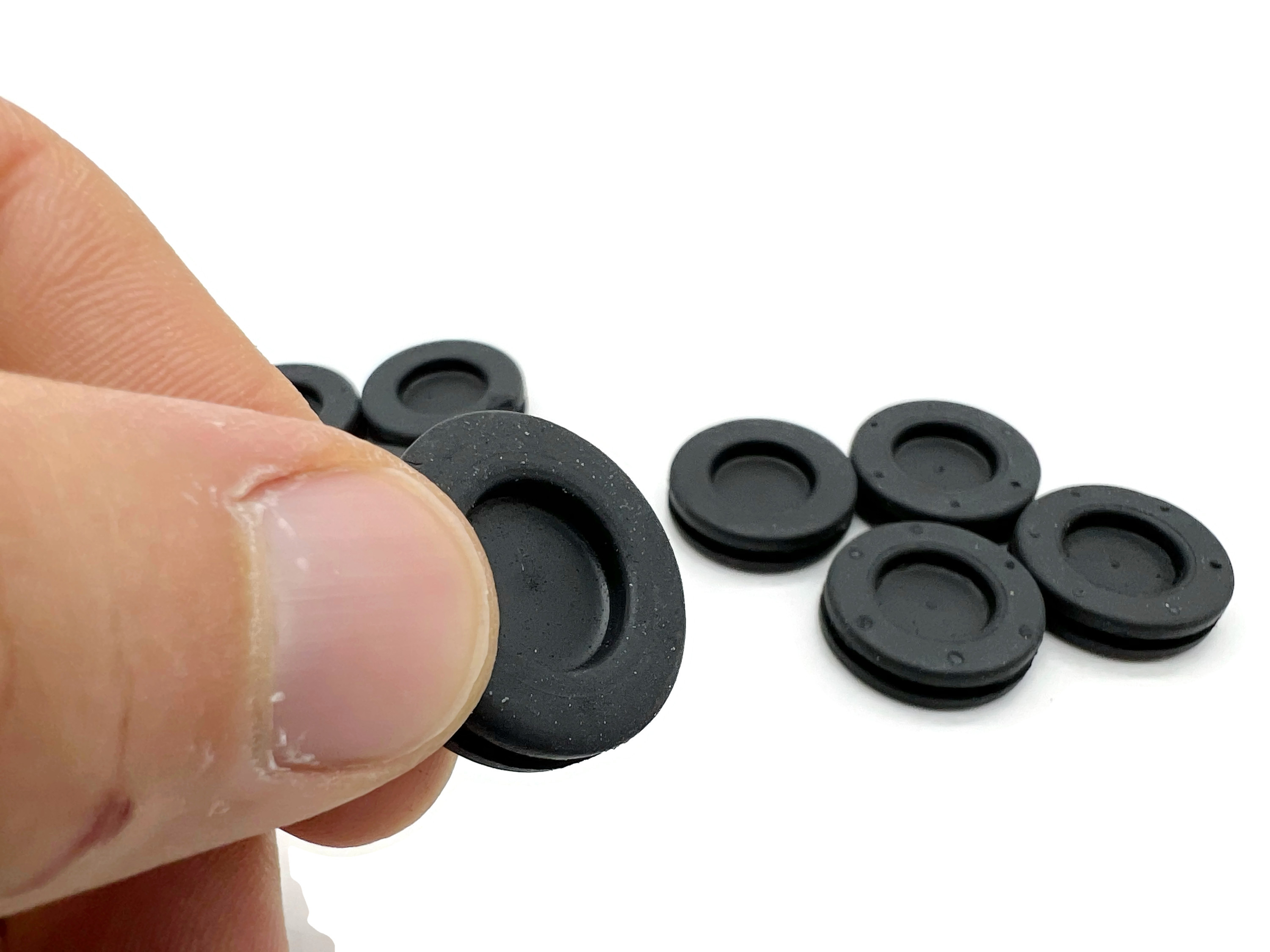 10x Kabeltülle 13,5mm geschlossen Gummitülle Kabeldurchführung Schwarz - Vorschau 7