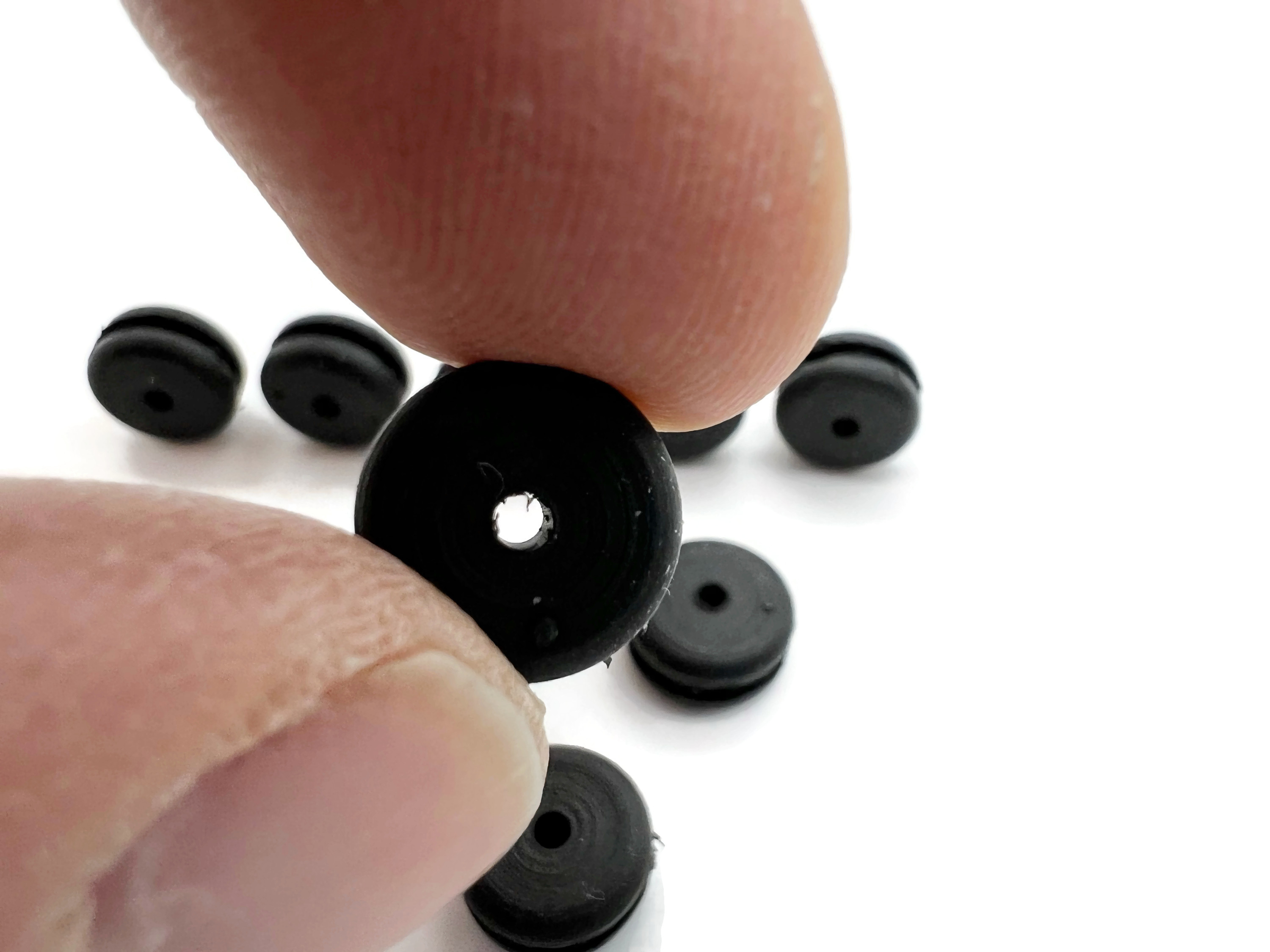 10x Kabeltülle 2mm offen Kabeldurchführung schwarz 10 Stück - Vorschau 5