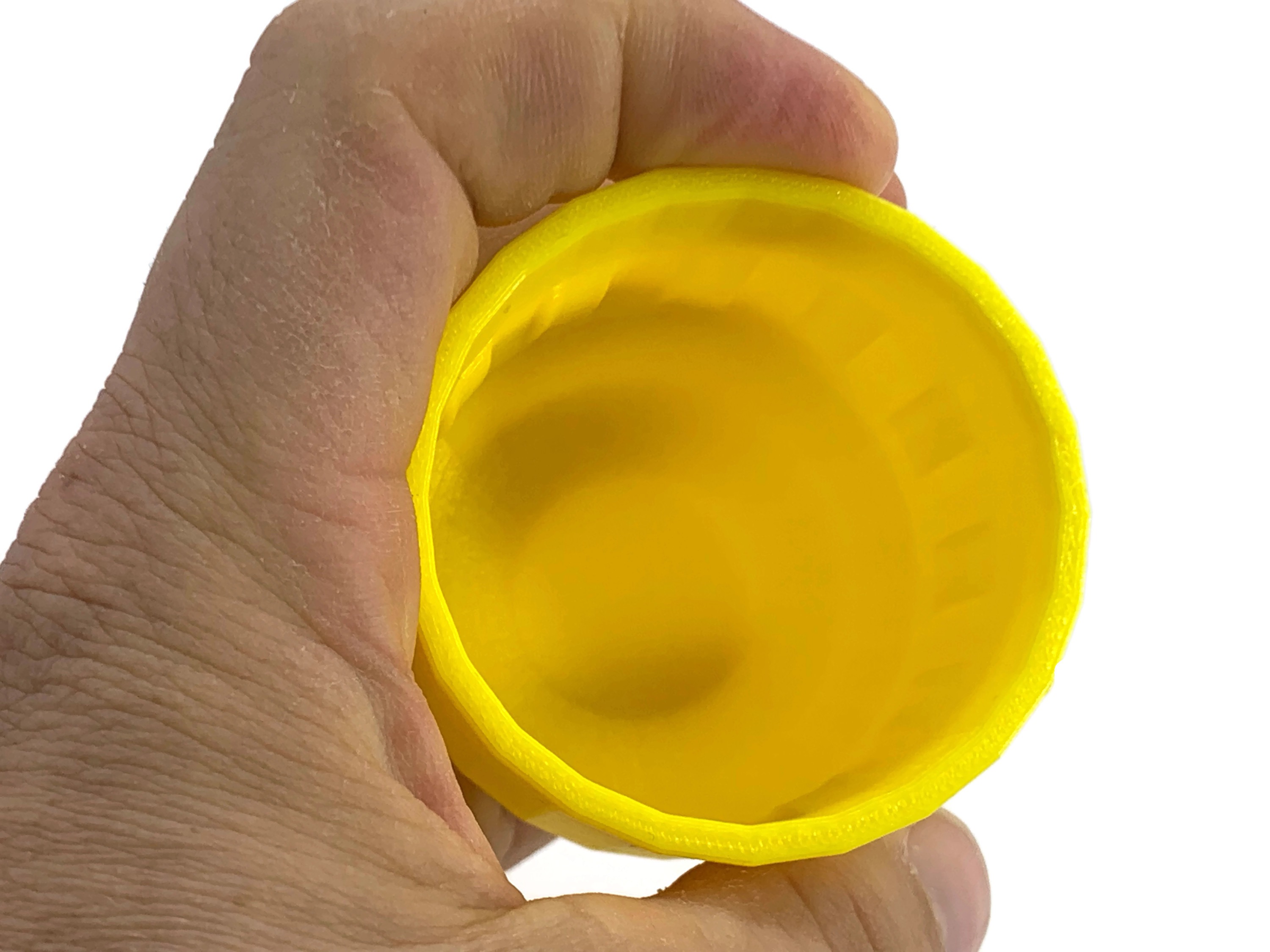 Anhängerkupplung Abdeckung Kappe Neon Gelb 6x6 cm innendurchmesser 5,1 cm aus Polylactid - Vorschau 2