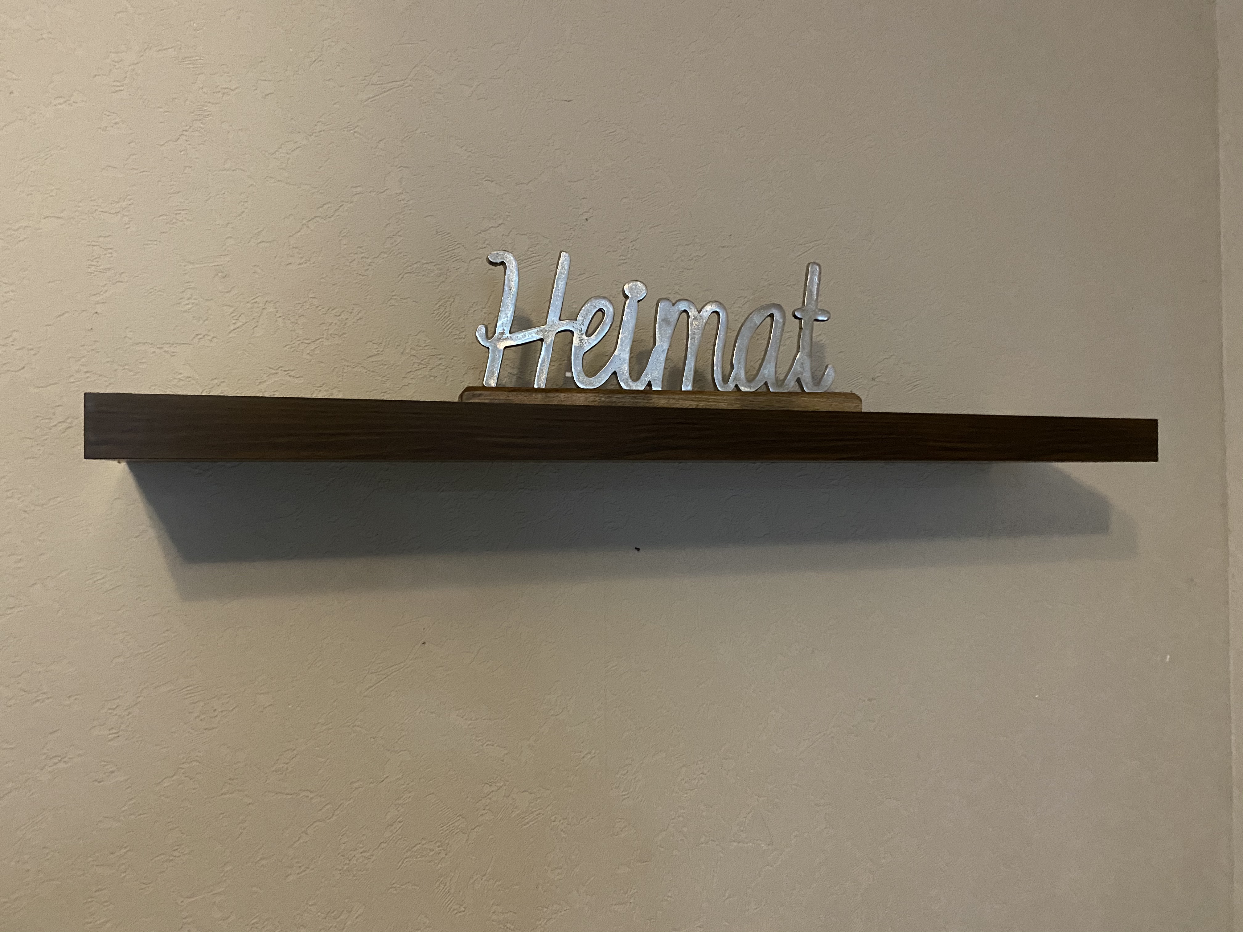 Schriftzug Heimat Aluminium auf Mangoholz Sockel Deko Design - Vorschau 3