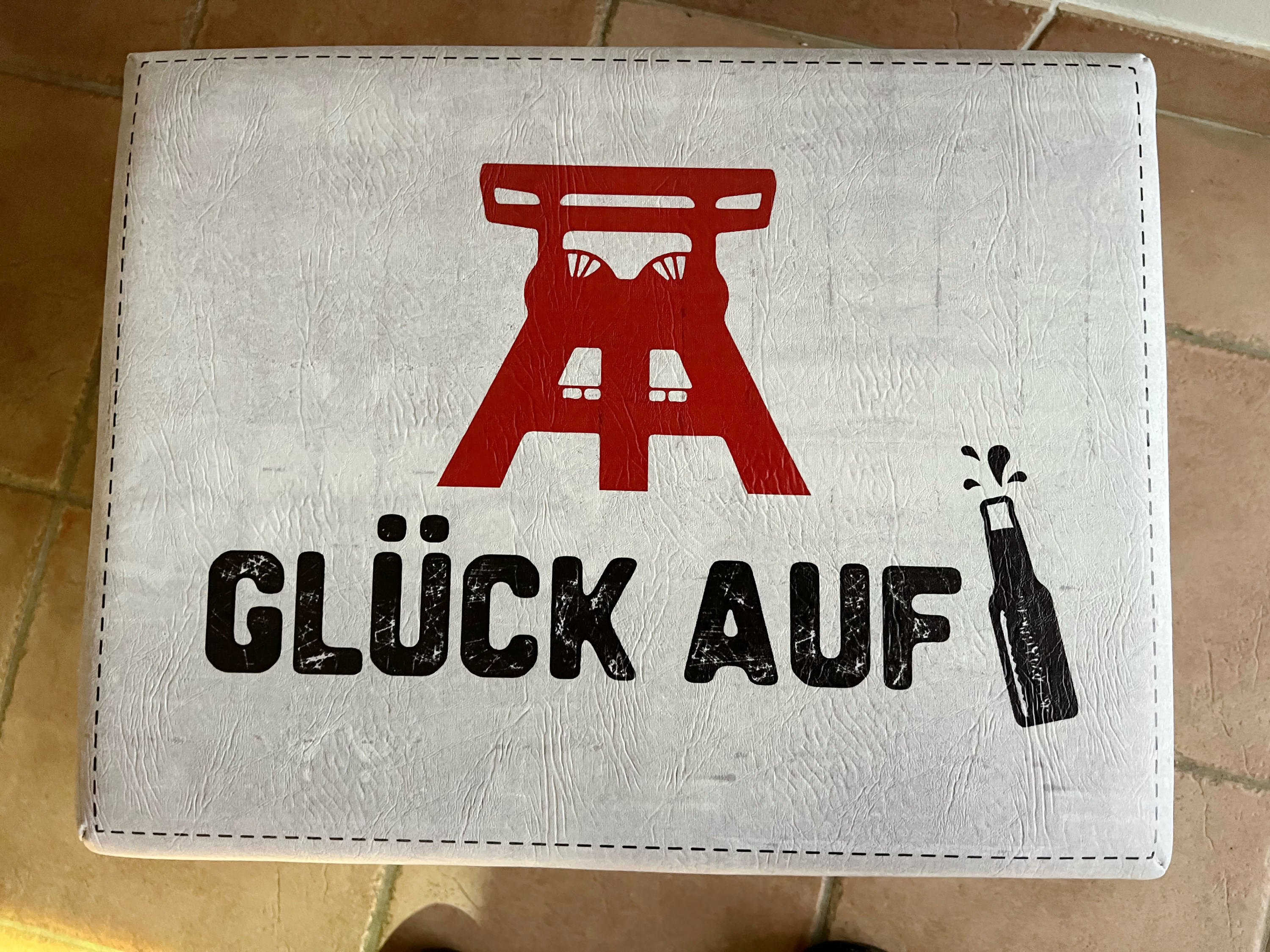 Bierkistensitzauflage mit Glück Auf Kasten Spruch - datt gehört auf Schalke - Vorschau 3