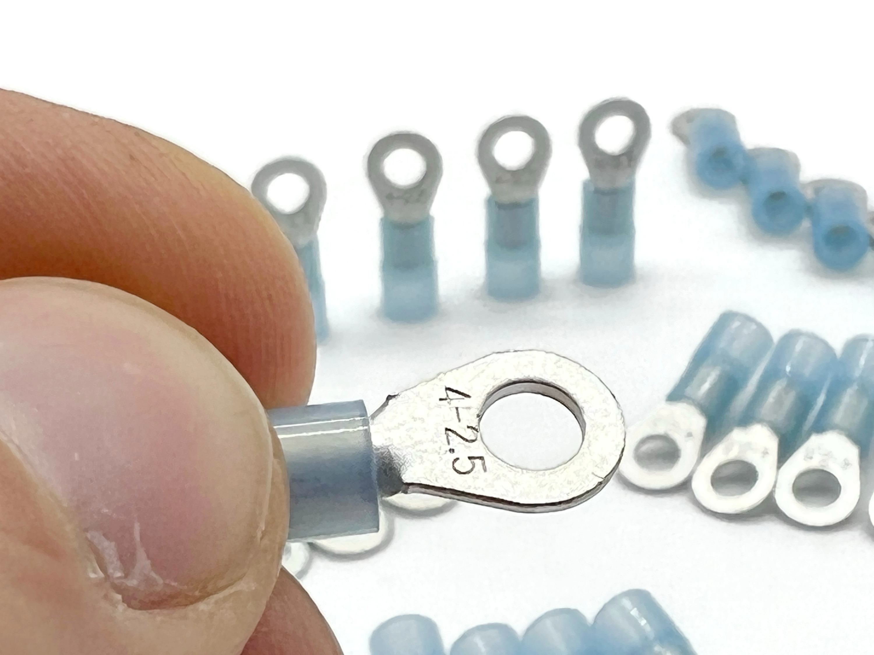 Kabelschuh 1,5mm2 bis 2,5mm2 M4 isoliert 20x Pressöse für Kabel Blau - Vorschau 4