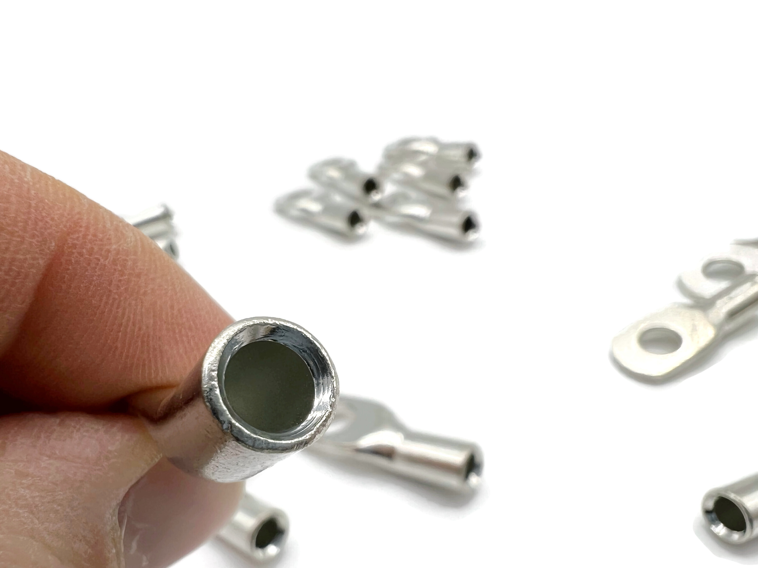 Kabelschuh 16mm2 M8 20x für Batteriekabel - hohe Leitfähigkeit und robuste Verbindung - Vorschau 3