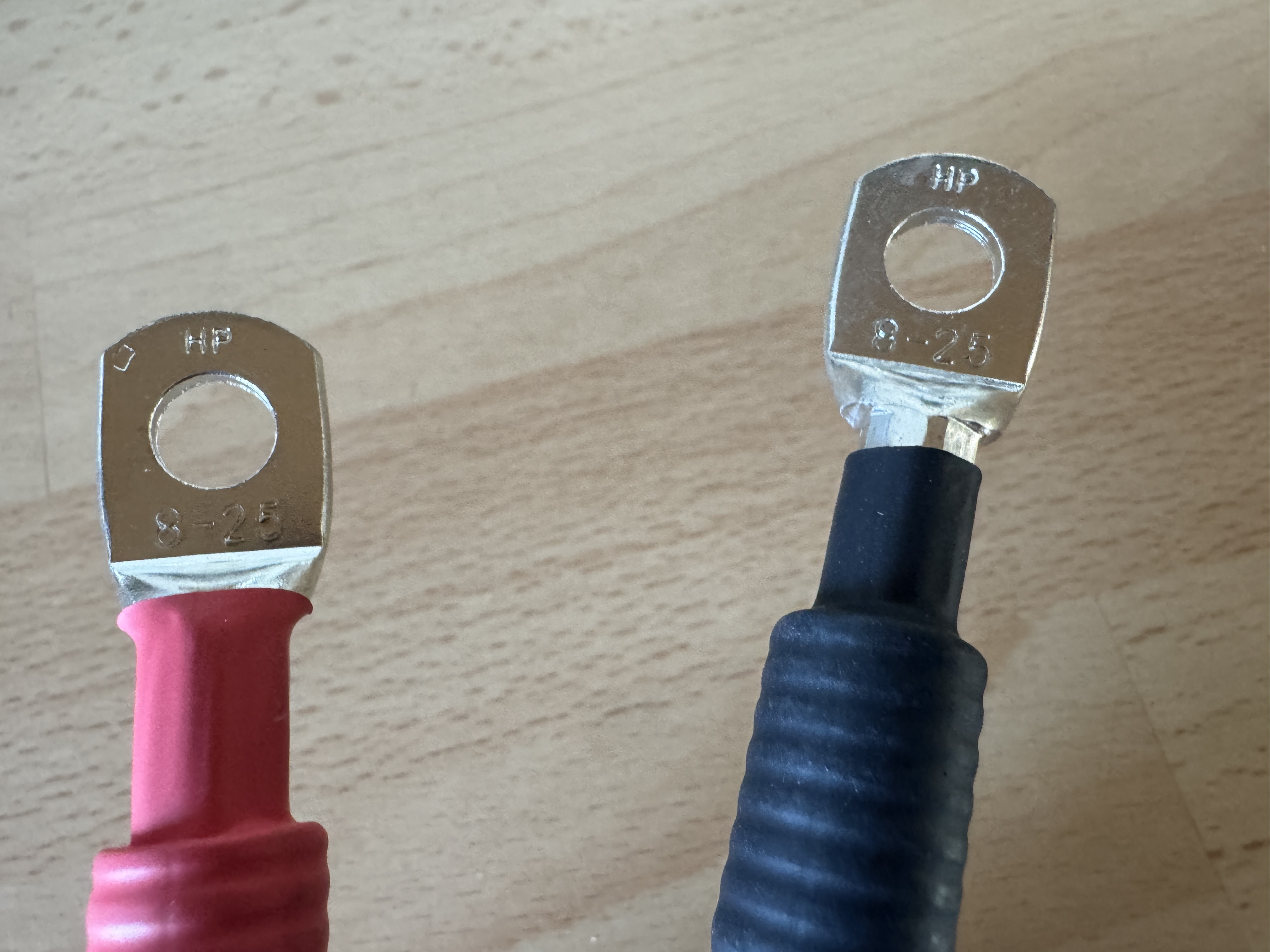 Batteriekabel Set 25 mm² 75cm mit M8 Kabelschuhen Rot Schwarz Wellrohr - Vorschau 5