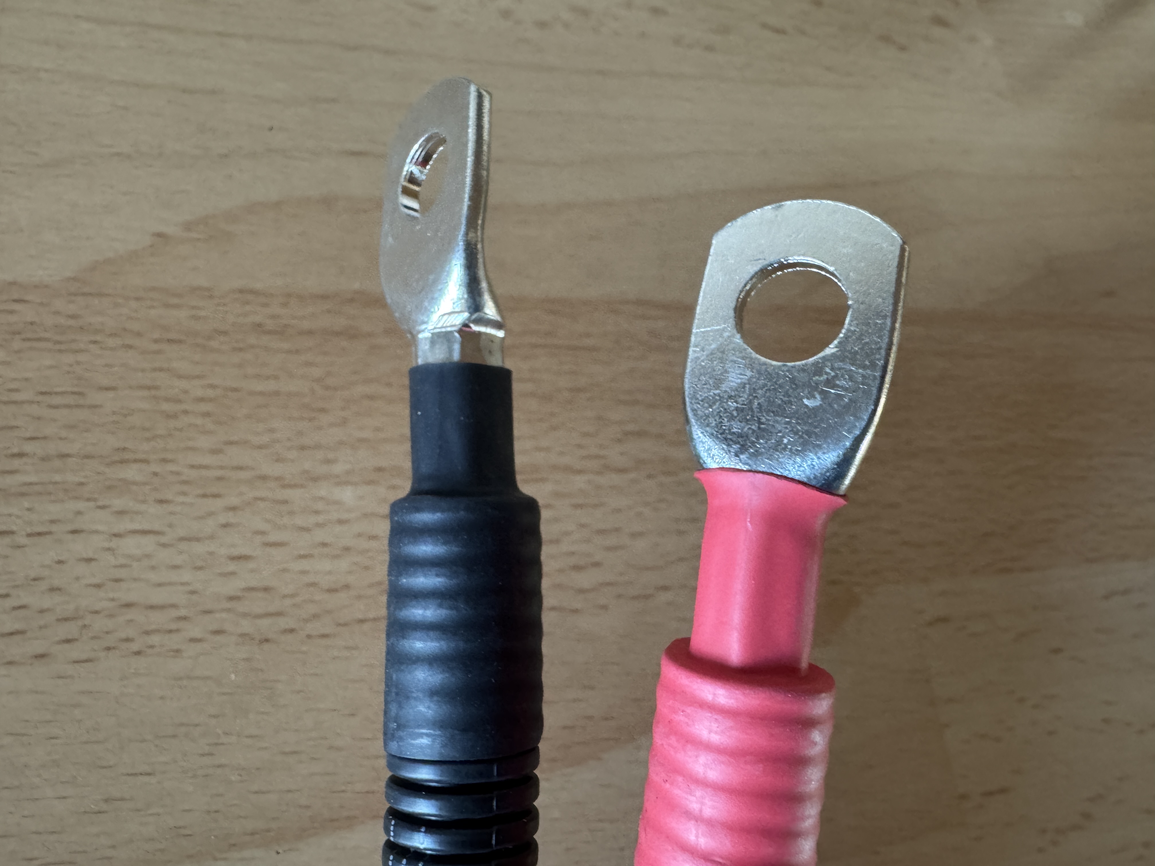 Batteriekabel Set 25 mm² 75cm mit M8 Kabelschuhen Rot Schwarz Wellrohr - Vorschau 8