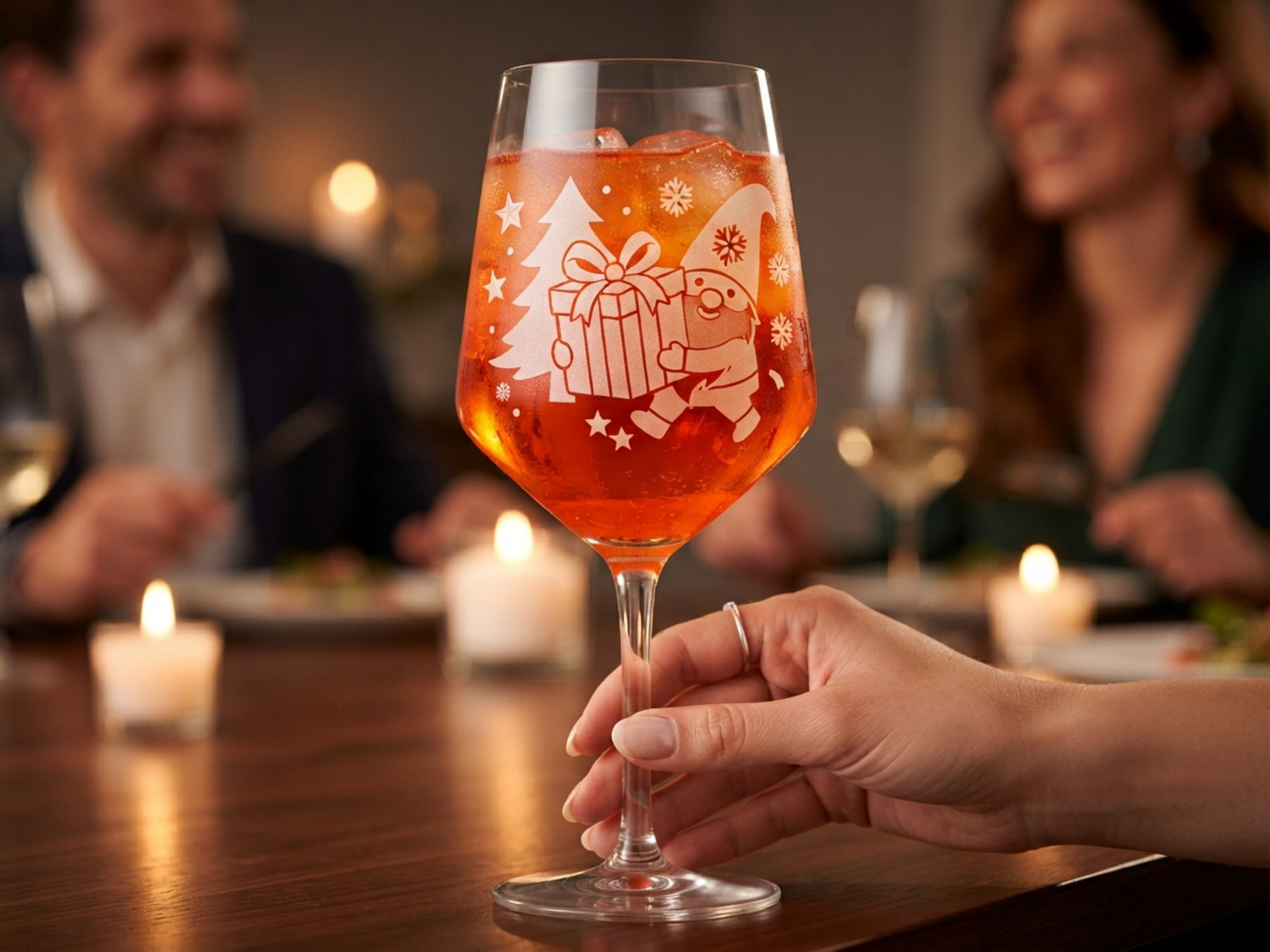 Weinglas Gravur Weinnachtswichtel mit Geschenk 350ml spülmaschinenfest Valhalla Glas - Vorschau 3