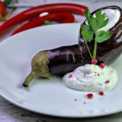 Ricetta: Melanzane al forno con salsa allo yogurt alla menta dalla Turchia